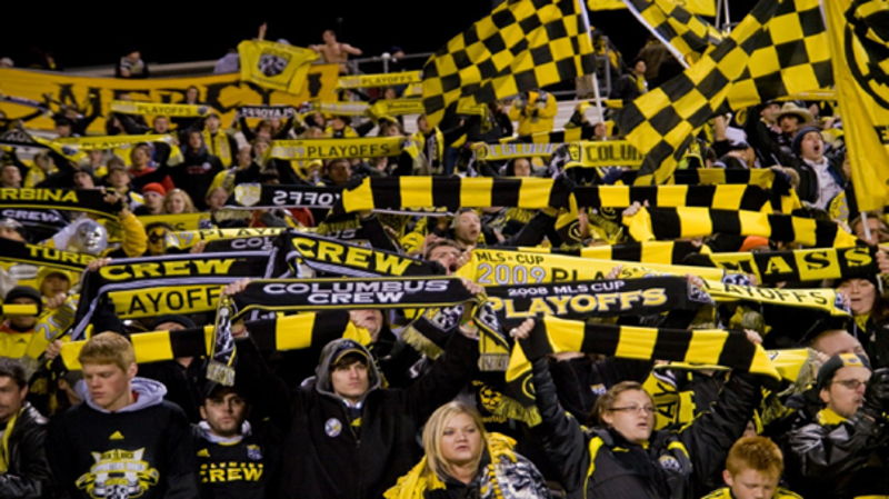 columbus crew fans black and yellow scarves